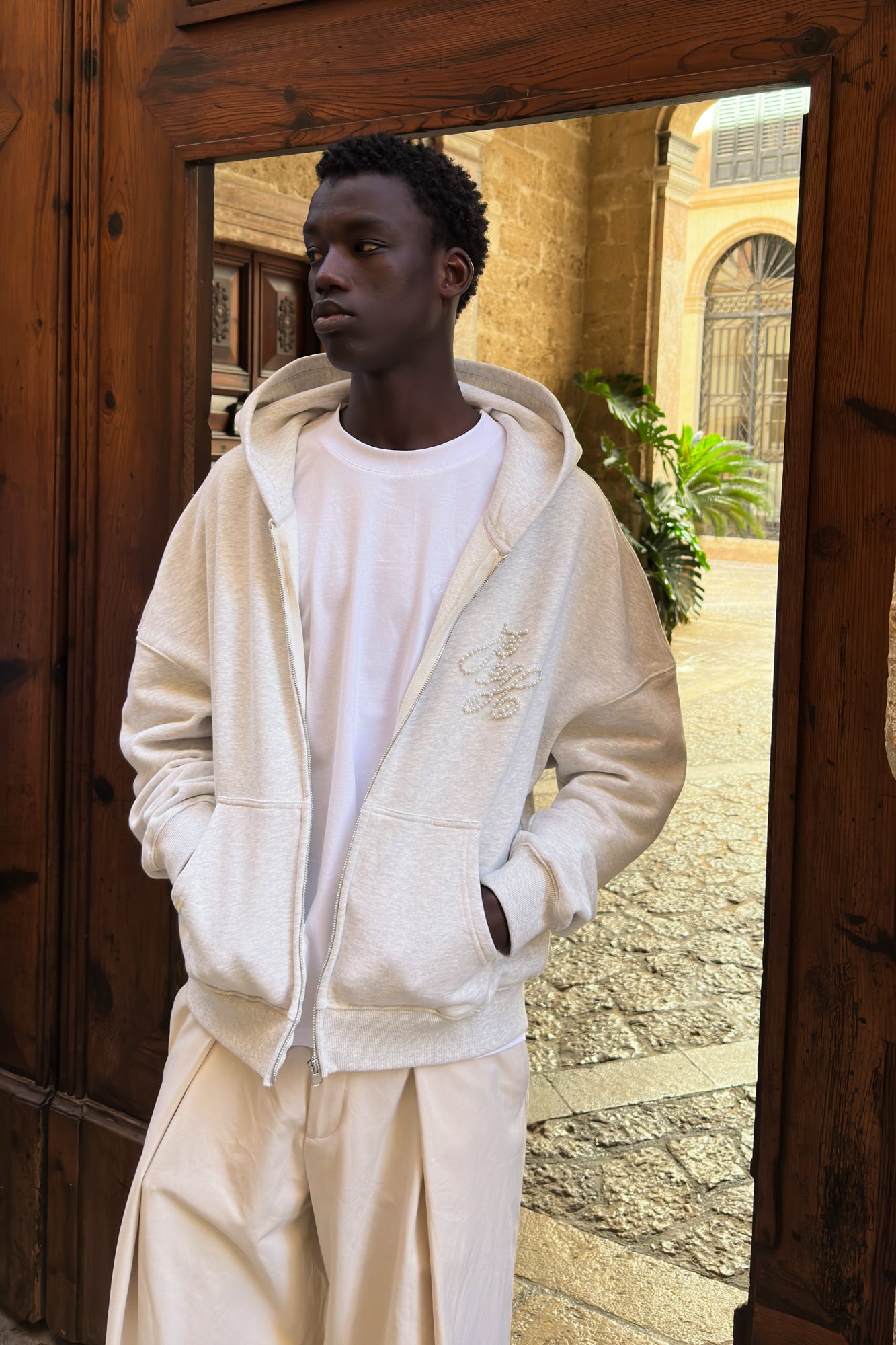 PEARL ZIP HOODIE GREY