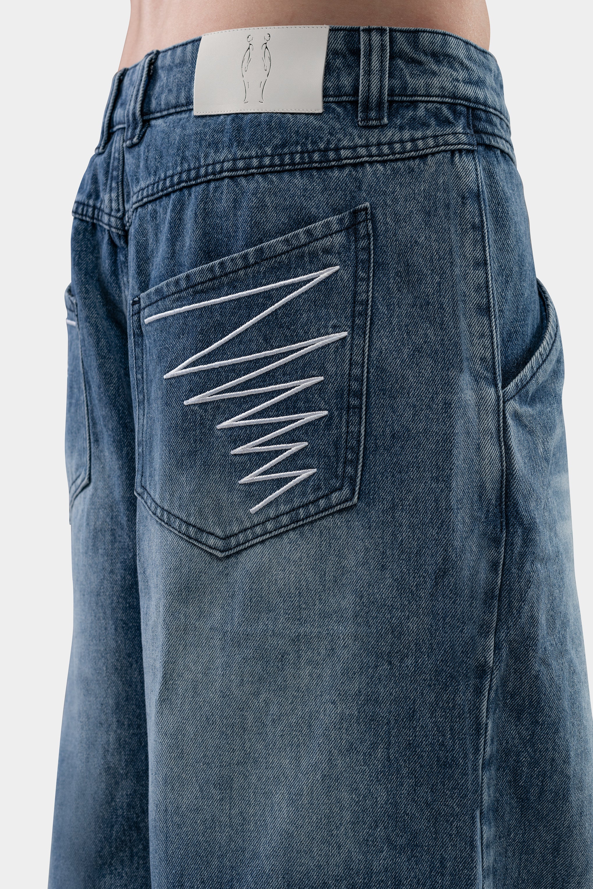 RIPPED DENIM BLUE