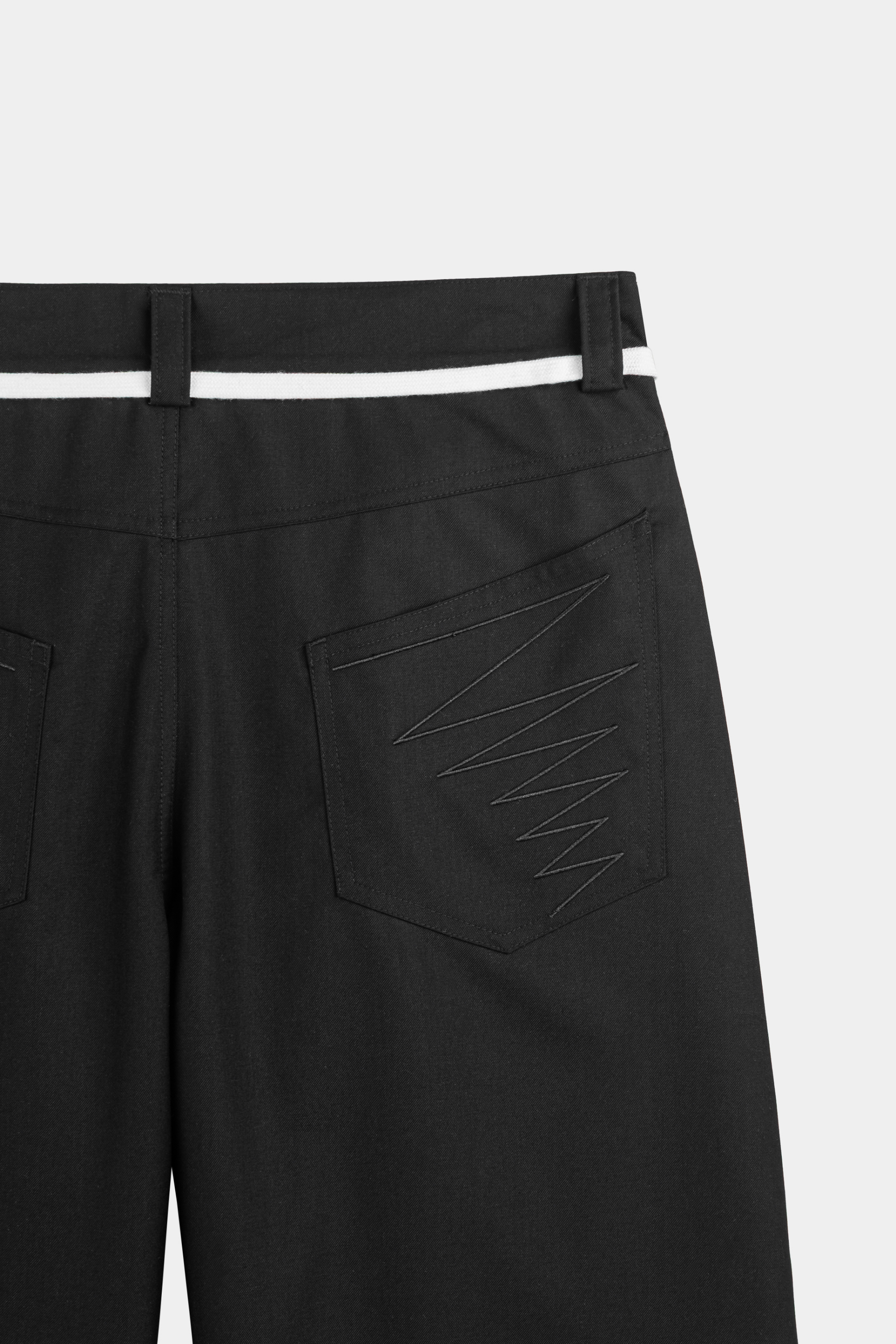 LOUNGE SHORTS BLACK