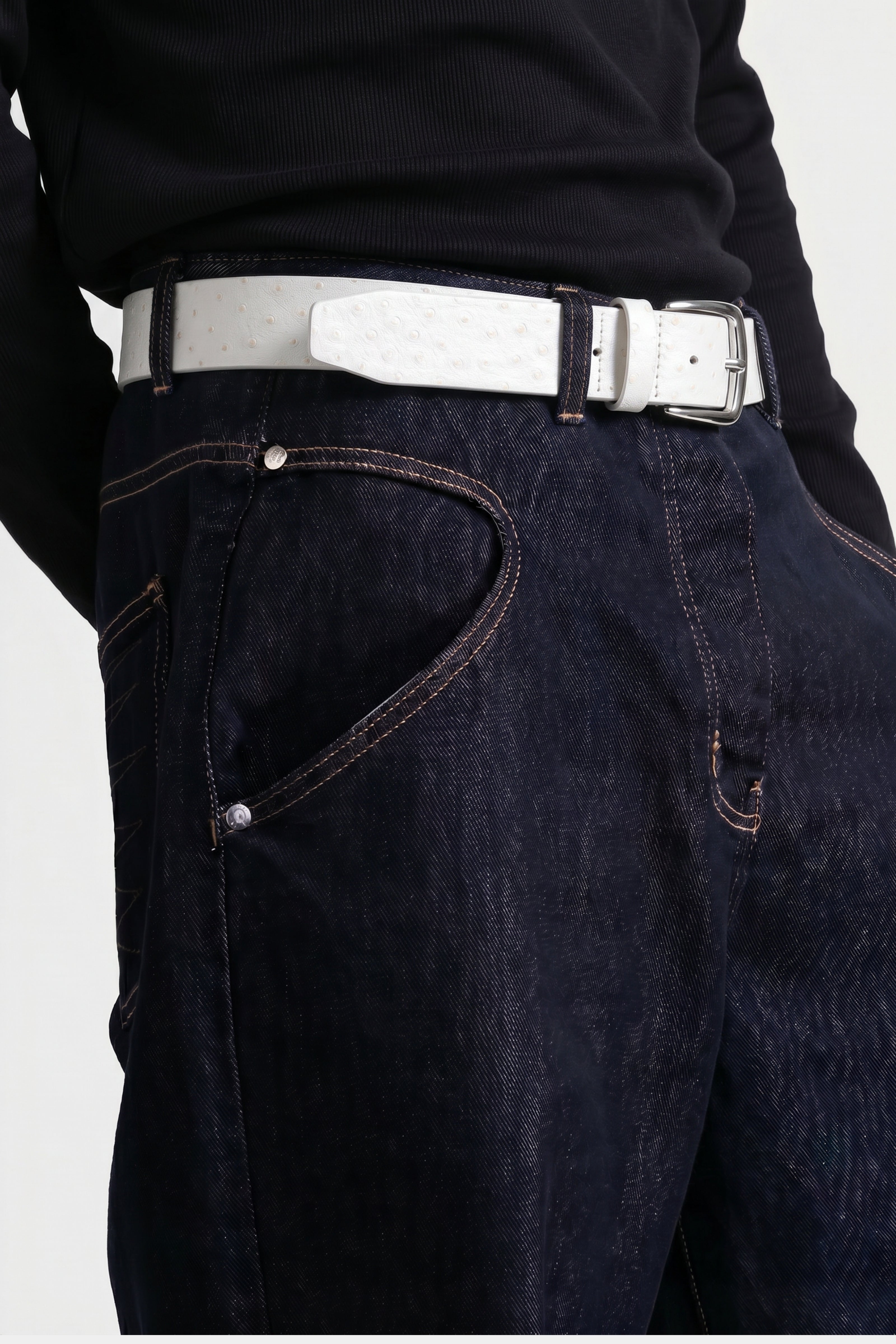 OSTRICH TEXTURE BELT WHITE